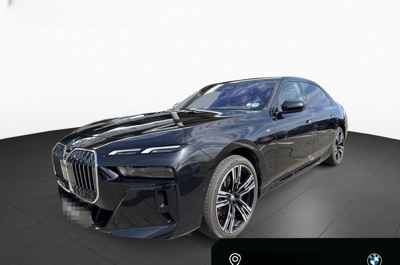 BMW 740d xDr M Sport Fond-Ent,StHz,SkyL,AHK,AktivL