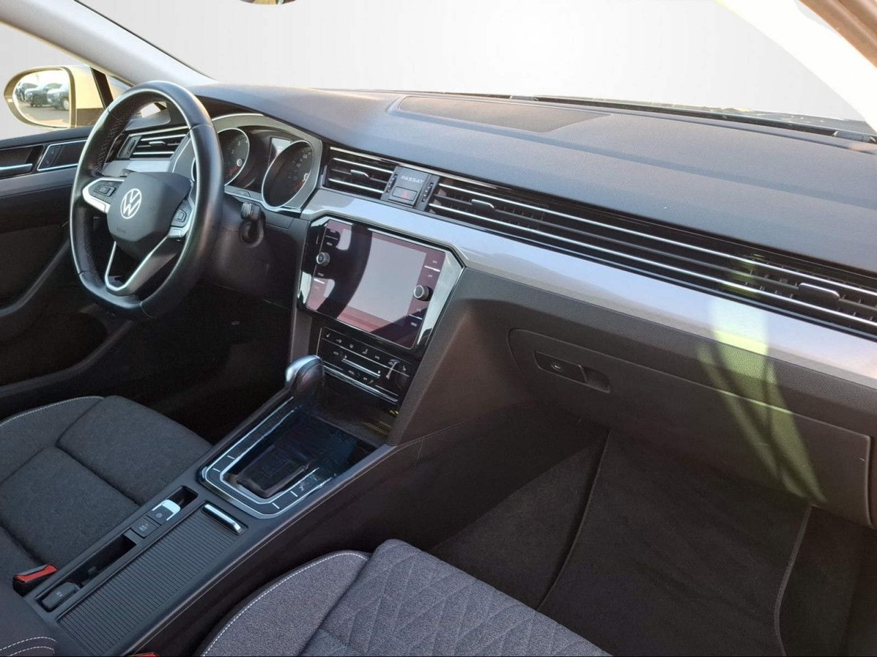 Volkswagen PASSAT VARIANT 2.0 TSI DSG BUSINESS NAVI+CAM+APP foto 11