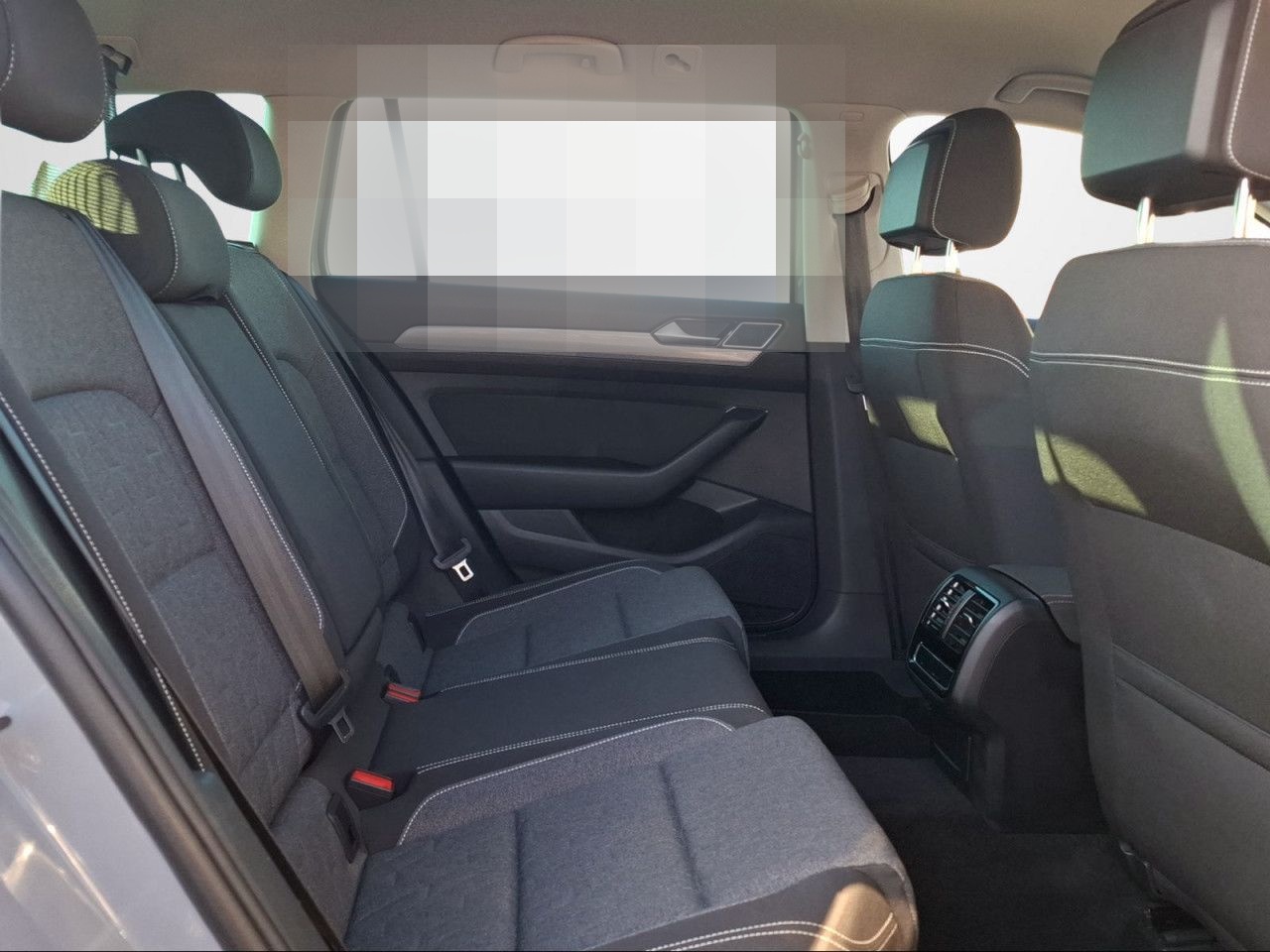 Volkswagen PASSAT VARIANT 2.0 TSI DSG BUSINESS NAVI+CAM+APP foto 12
