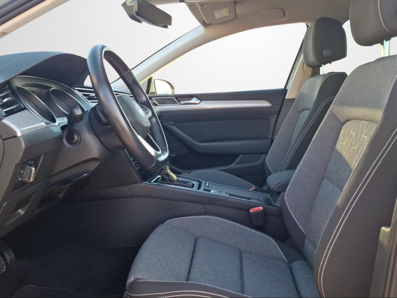 Volkswagen PASSAT VARIANT 2.0 TSI DSG BUSINESS NAVI+CAM+APP foto 8