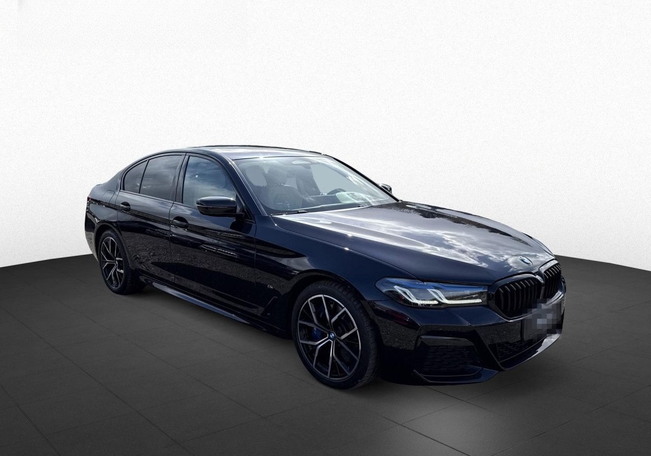 BMW 540d xDr Lim M SPORT LASER,GSD,StHz,ACC,H/K,HUD foto 4