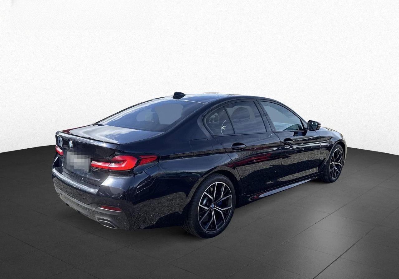 BMW 540d xDr Lim M SPORT LASER,GSD,StHz,ACC,H/K,HUD foto 5