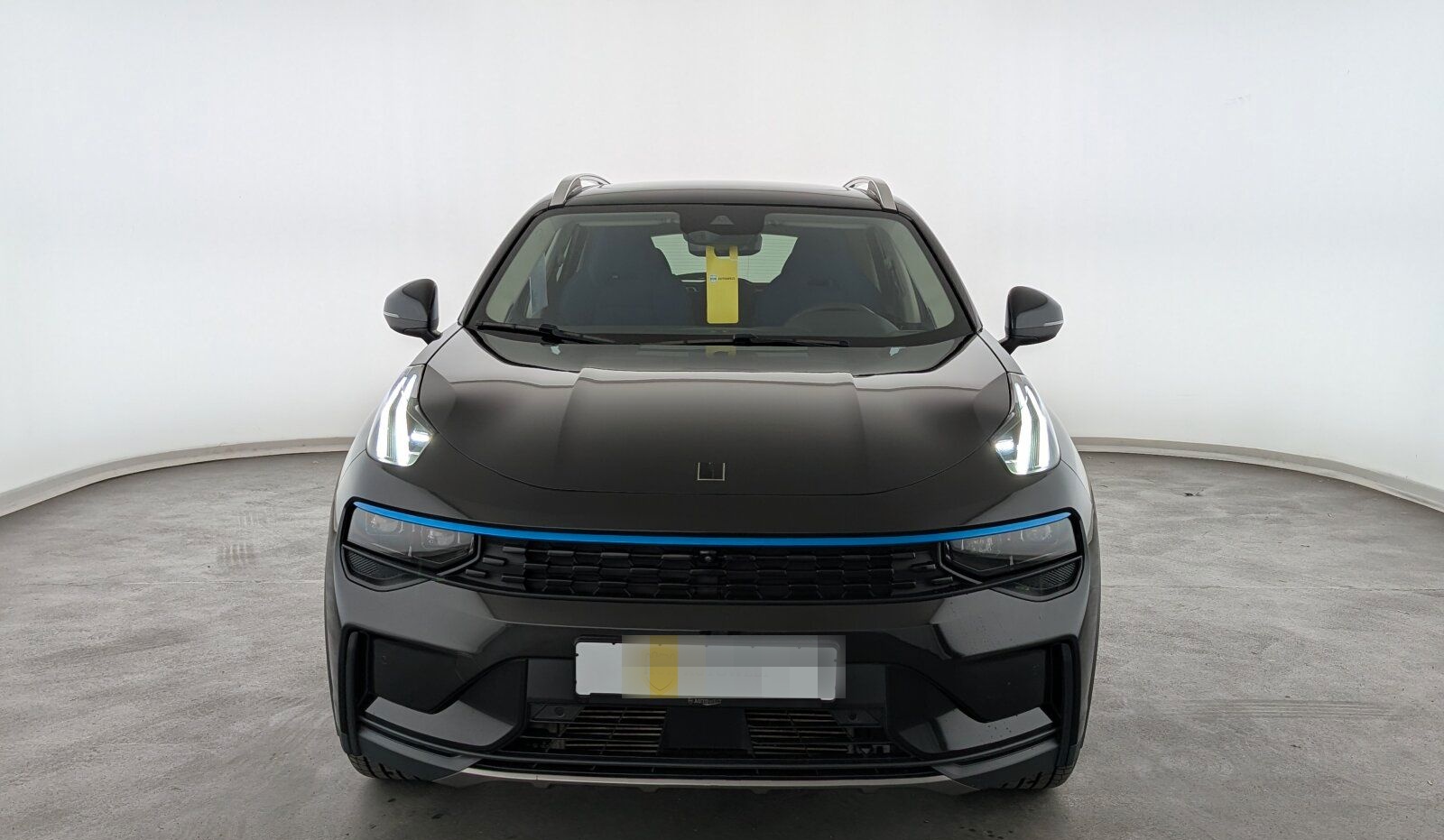 Lynk&Co 01 1.5T HEV (EURO 6d) LED+NAVI+ACC+PANO+RFK+ foto 2