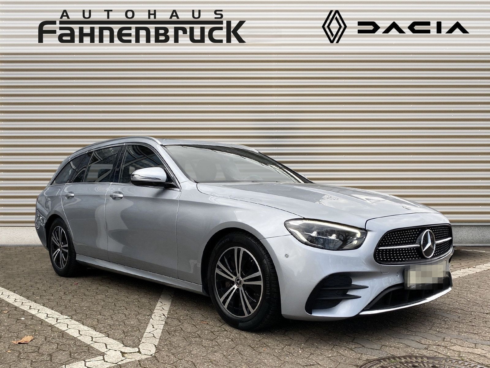 Mercedes-Benz E 220 d 2.0 T-Model AMG Line Panorama-Dach foto 2