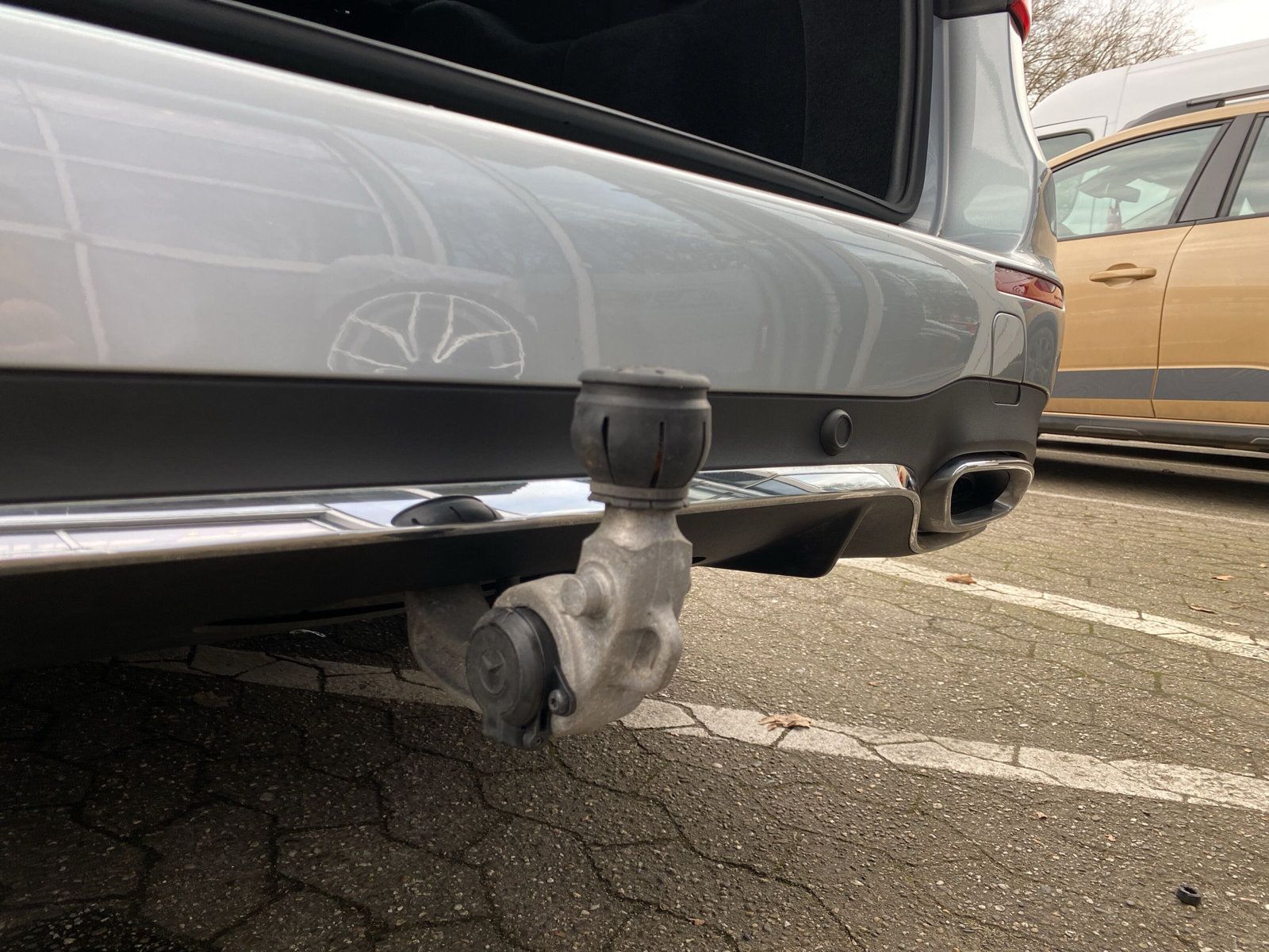 Mercedes-Benz E 220 d 2.0 T-Model AMG Line Panorama-Dach foto 19