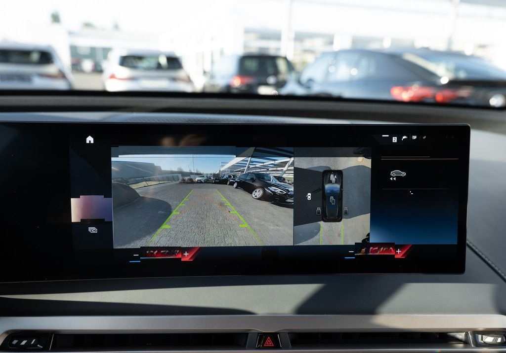 BMW iX xDrive 40 Sport PANO AHK HUD LASER LED ACC foto 24