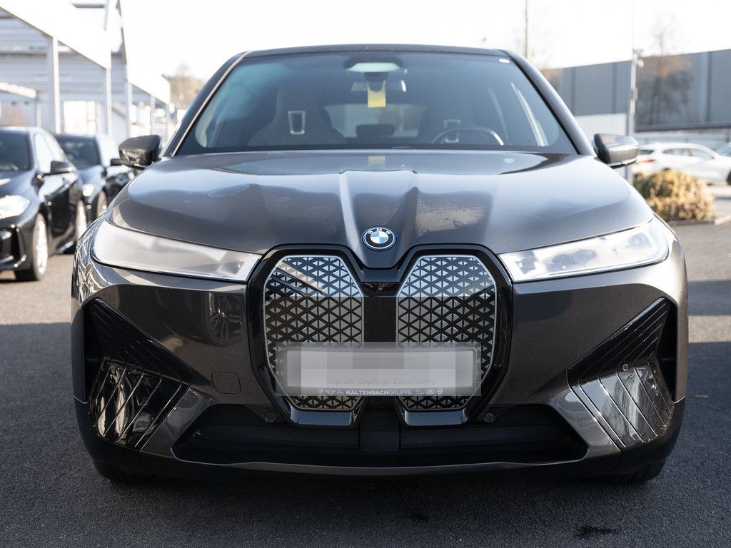 BMW iX xDrive 40 Sport PANO AHK HUD LASER LED ACC foto 5