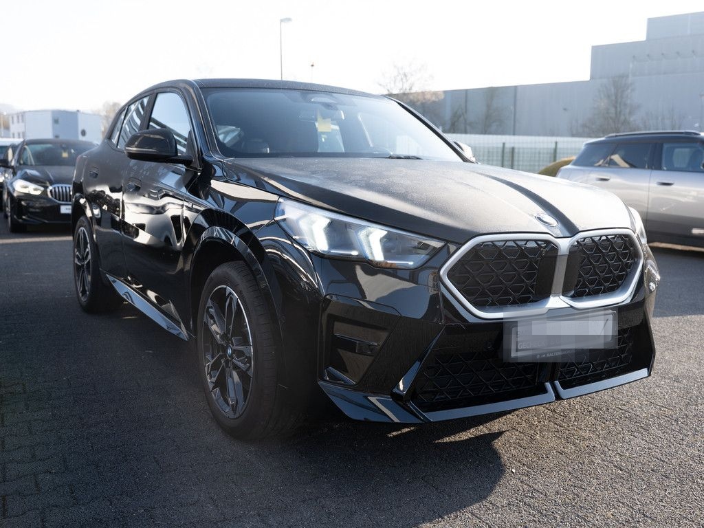 BMW X2 sDrive 20i M-Sport PANO AHK LED NAVI H/K SHZ foto 3