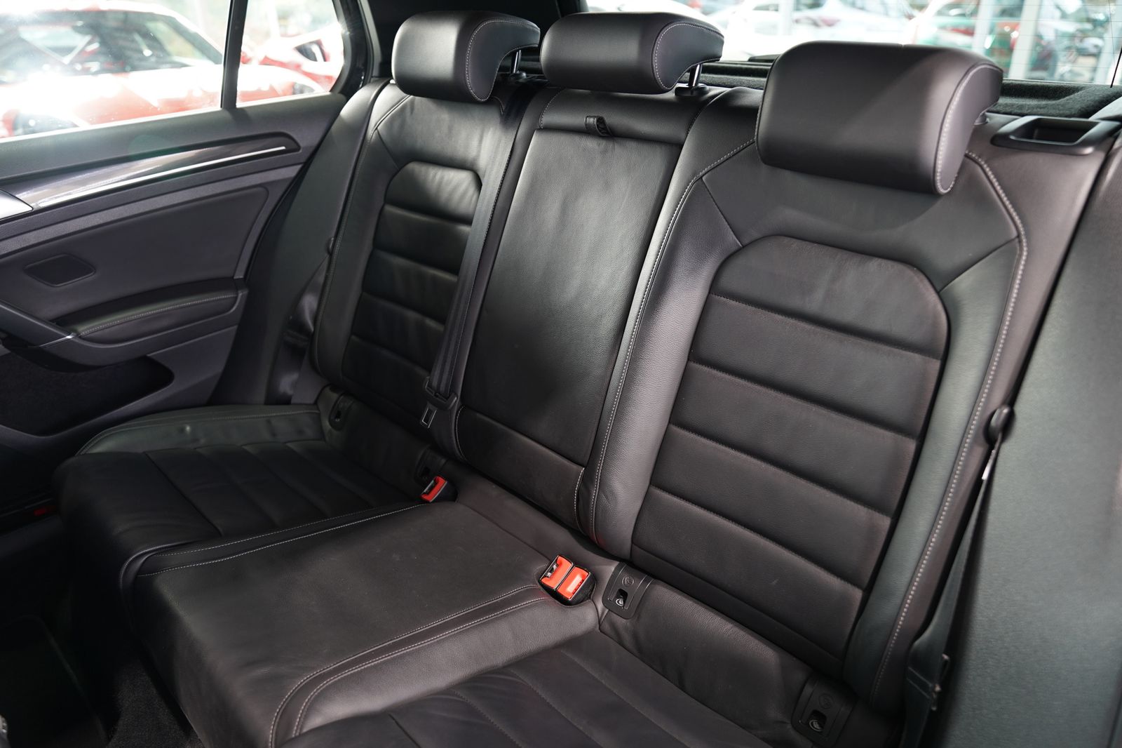 Volkswagen Golf GTD DSG *19 *DYNAUDIO *Pano *Kam *DCC *AHK foto 20