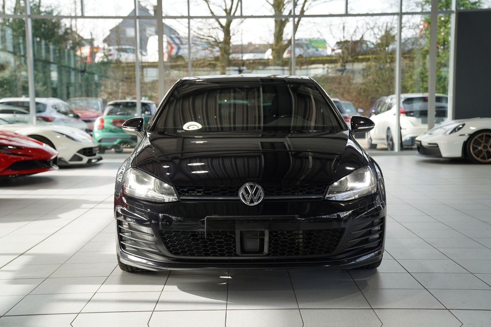 Volkswagen Golf GTD DSG *19 *DYNAUDIO *Pano *Kam *DCC *AHK foto 3