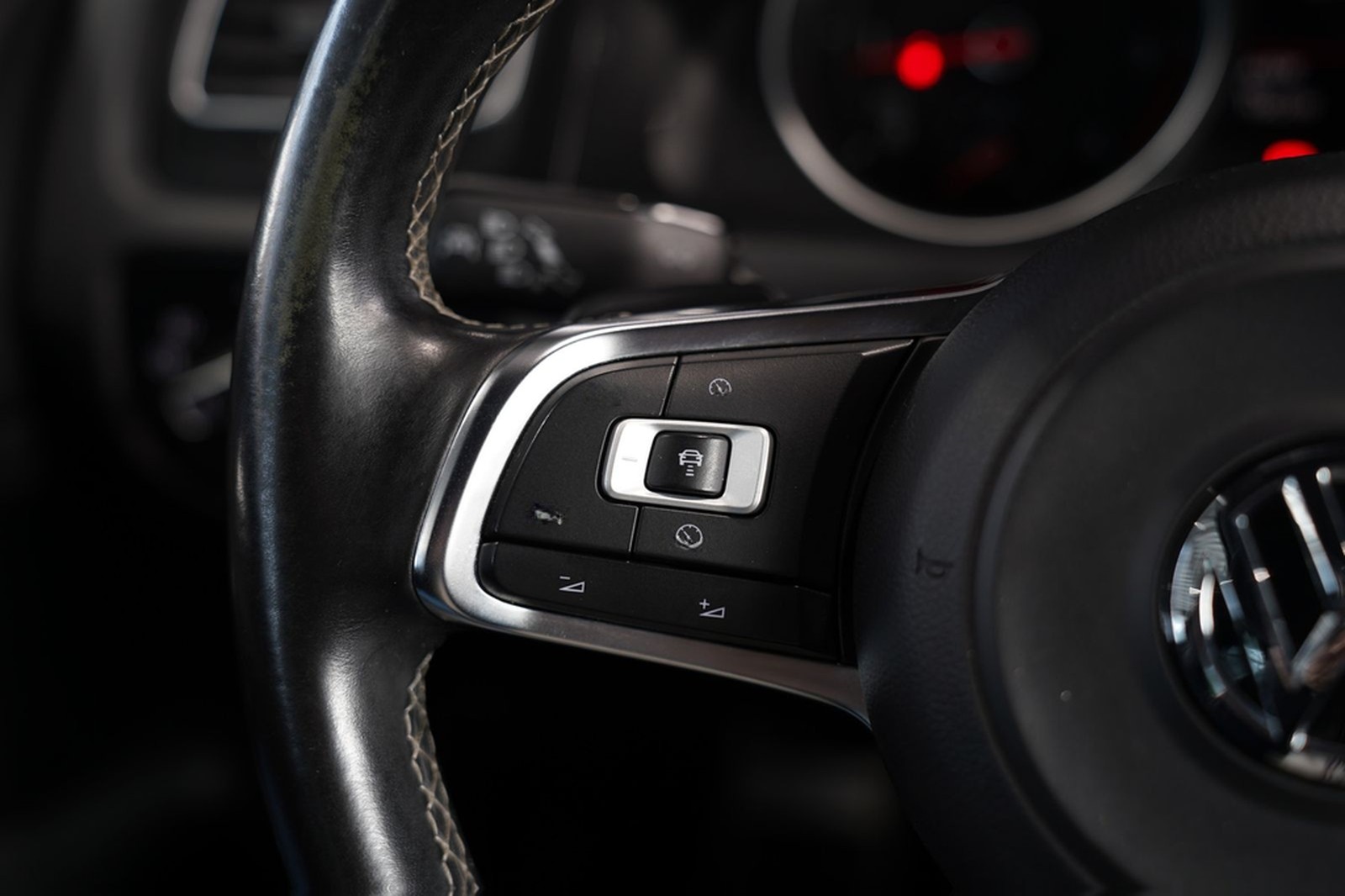Volkswagen Golf GTD DSG *19 *DYNAUDIO *Pano *Kam *DCC *AHK foto 34