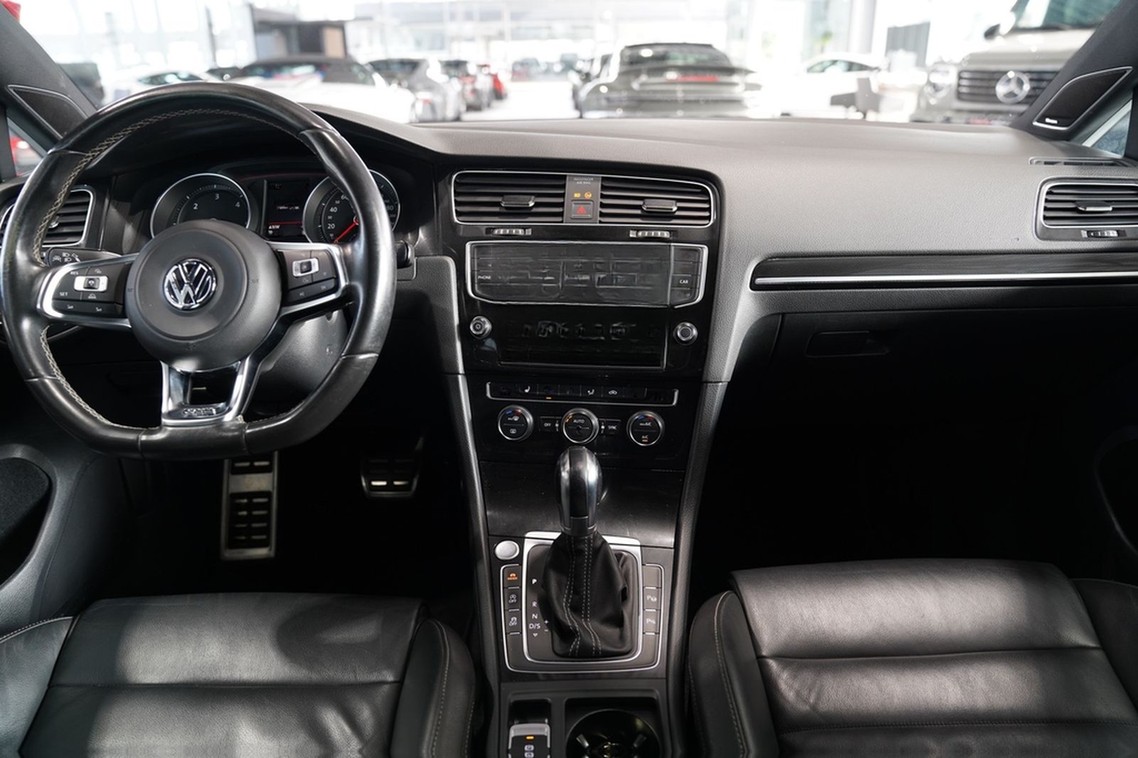 Volkswagen Golf GTD DSG *19 *DYNAUDIO *Pano *Kam *DCC *AHK foto 42
