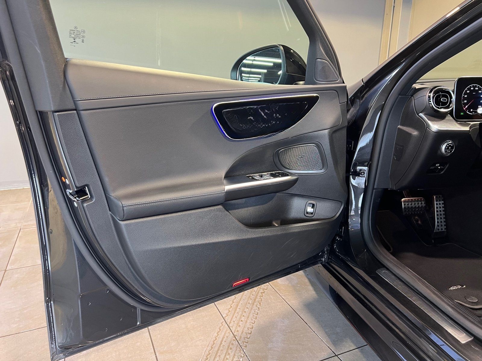 Mercedes-Benz C 200 d T AMG Night MBUX/360°/AHK/LED/Distr/Totw foto 13