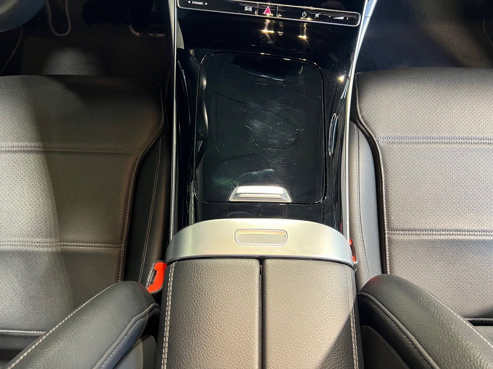 Mercedes-Benz C 200 d T AMG Night MBUX/360°/AHK/LED/Distr/Totw foto 8