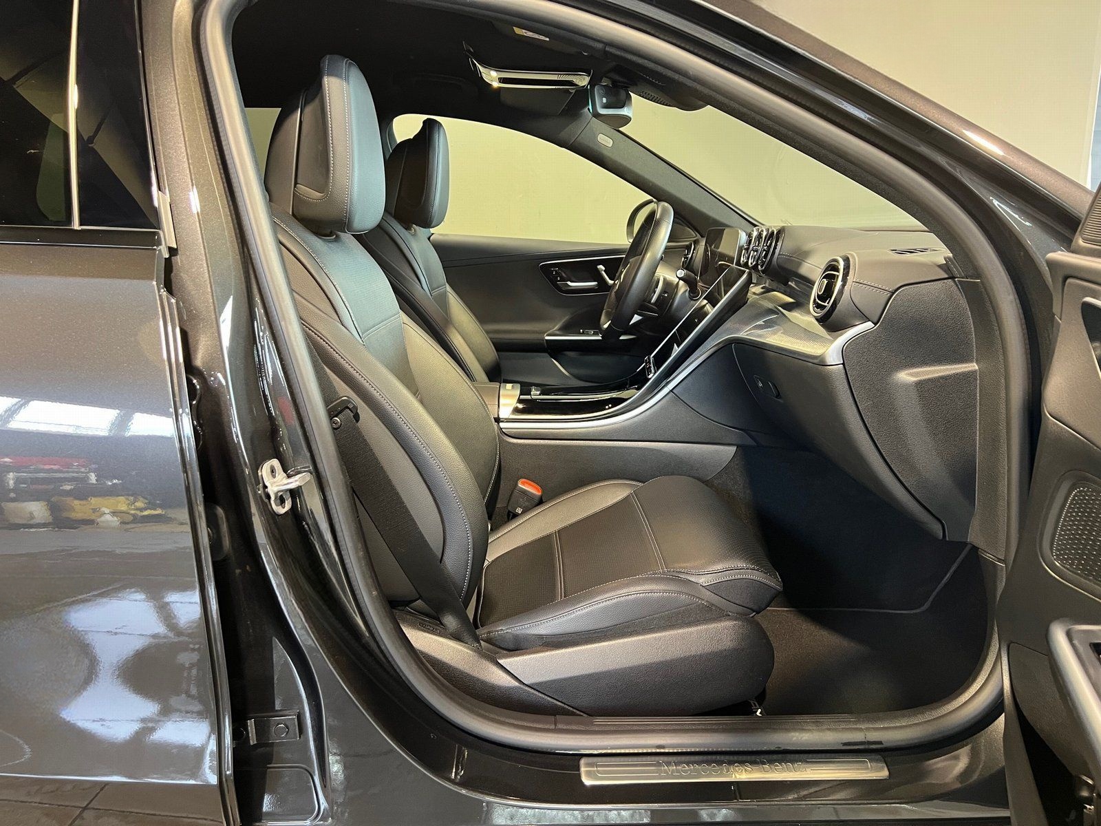 Mercedes-Benz C 200 d T AMG Night MBUX/360°/AHK/LED/Distr/Totw foto 10