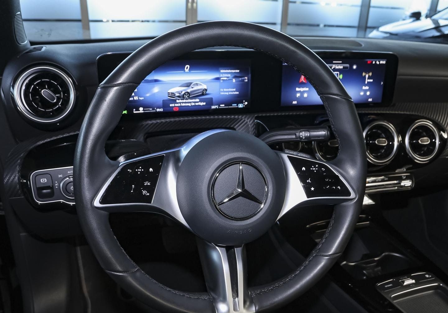 Mercedes-Benz CLA 180 Rückfahrkamera Sitzhzg MBUX-Navi LED AHK foto 14