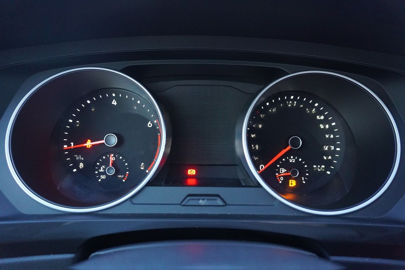 Volkswagen Tiguan 1.5 TSI AAC LED Navi SHZ PDC Alu AHK foto 28