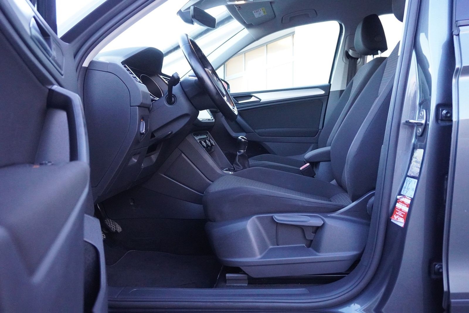Volkswagen Tiguan 1.5 TSI AAC LED Navi SHZ PDC Alu AHK foto 35