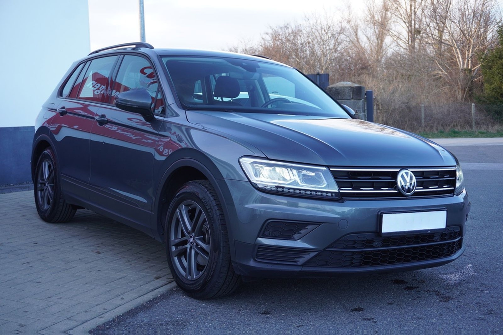 Volkswagen Tiguan 1.5 TSI AAC LED Navi SHZ PDC Alu AHK foto 6