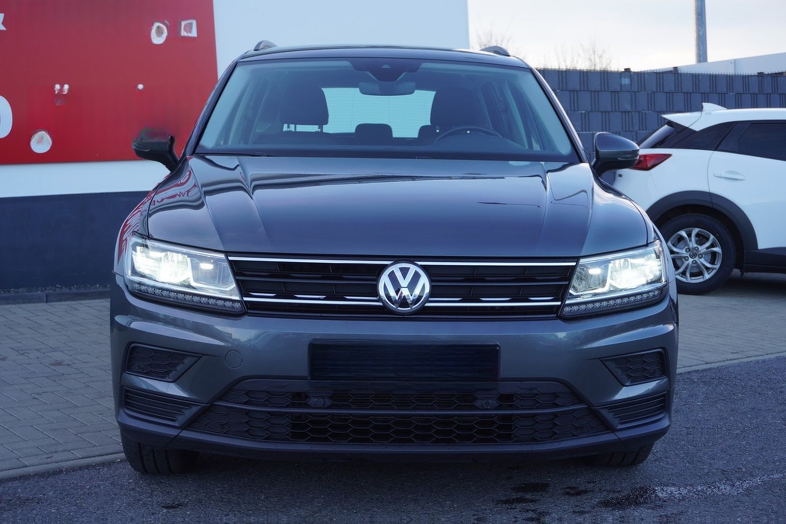 Volkswagen Tiguan 1.5 TSI AAC LED Navi SHZ PDC Alu AHK foto 7