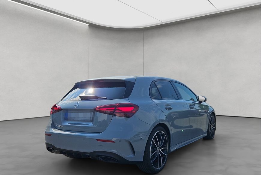 Mercedes-Benz A 180 d AMG Special Edition Night foto 5