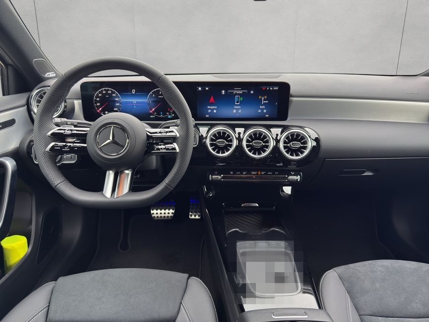 Mercedes-Benz A 180 d AMG Special Edition Night foto 12