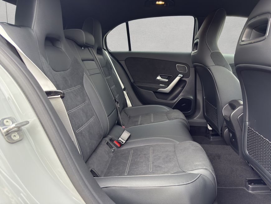 Mercedes-Benz A 180 d AMG Special Edition Night foto 20