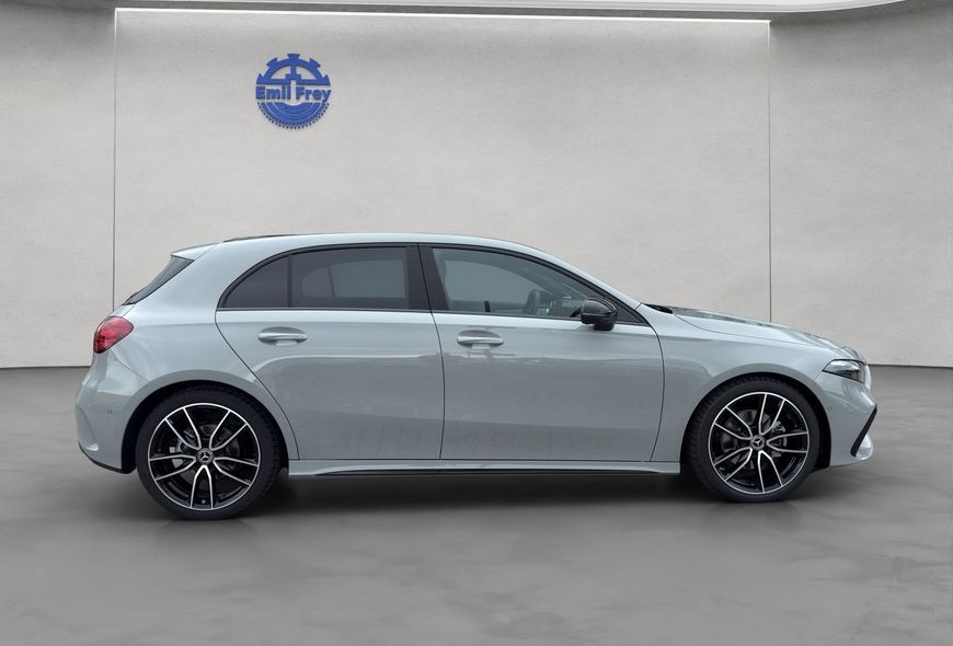 Mercedes-Benz A 180 d AMG Special Edition Night foto 6