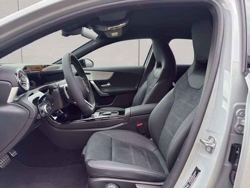 Mercedes-Benz A 180 d AMG Special Edition Night foto 9