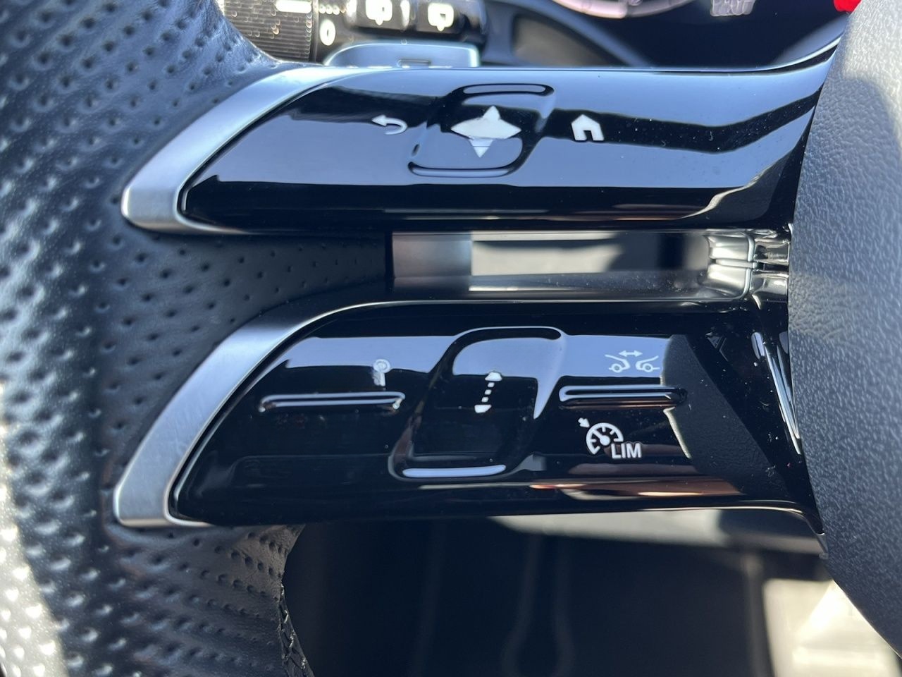 Mercedes-Benz C 300 e T AMG+NIGHT+TOTW+AMBIENTE+DISTRONIC+KAM foto 13