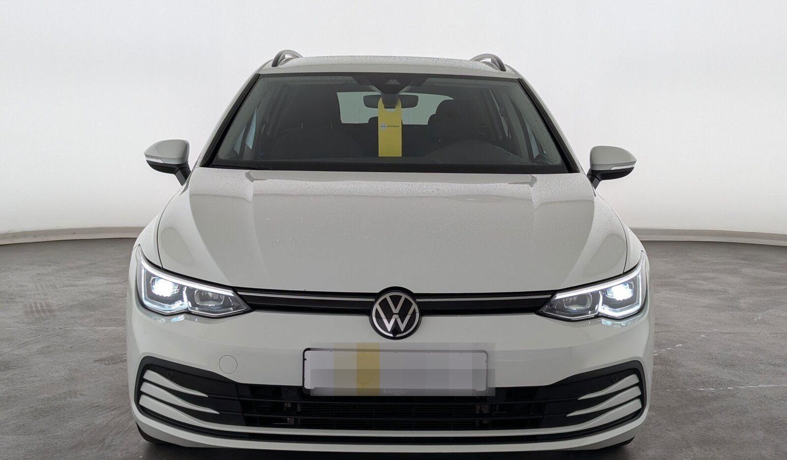 Volkswagen Golf VIII 1.5 TSI Life OPF LED+NAVI+ACC+SHZ+RFK+ foto 2