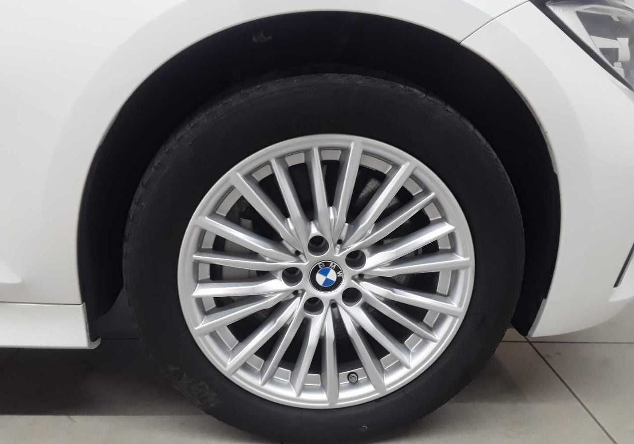 BMW 330e Touring xDrive Aut. Luxury Line foto 13