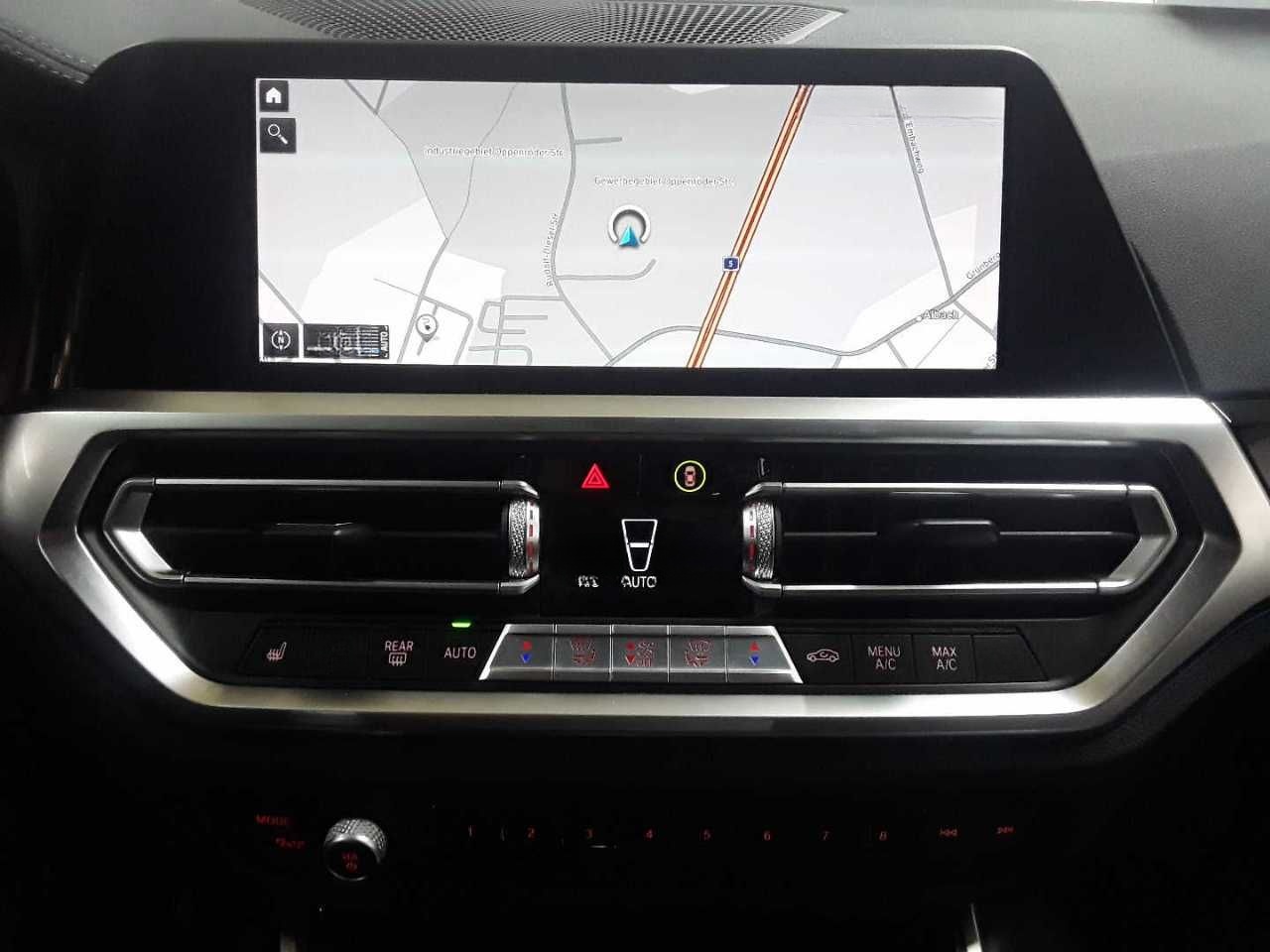 BMW 330e Touring xDrive Aut. Luxury Line foto 15