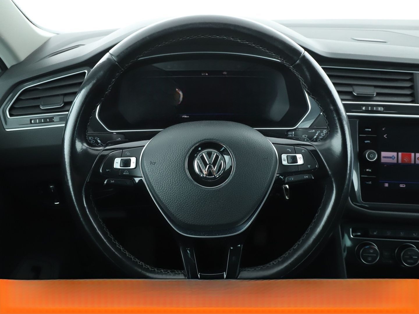 Volkswagen Tiguan 2.0 TSI Highline 4Motion BM Aut.*NAVI*VC* foto 11