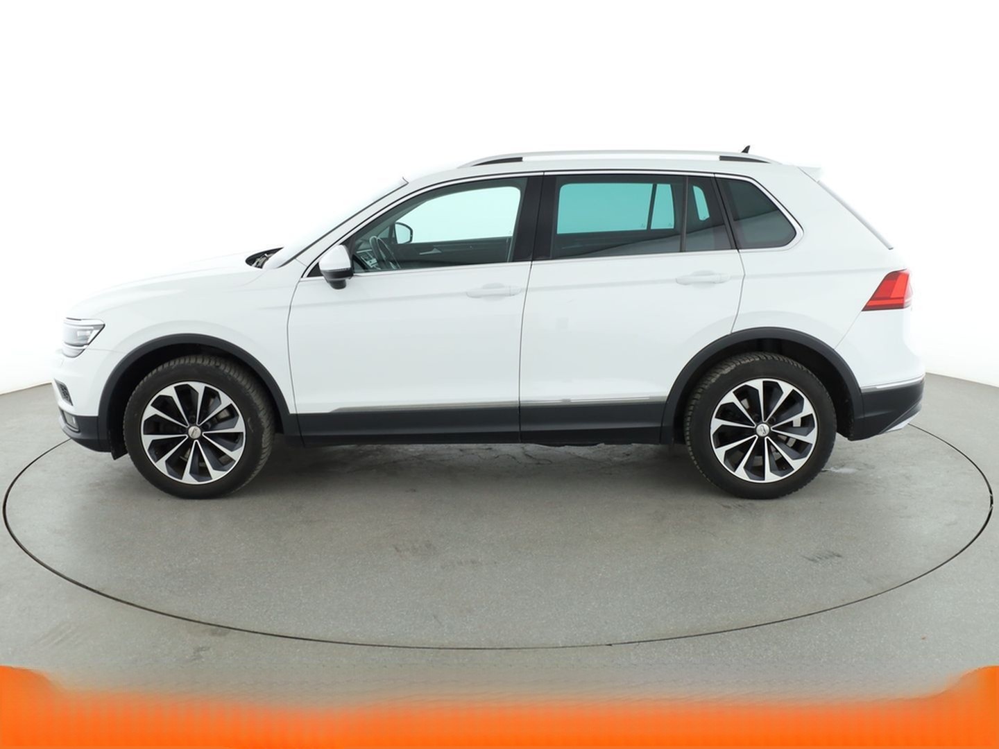 Volkswagen Tiguan 2.0 TSI Highline 4Motion BM Aut.*NAVI*VC* foto 25