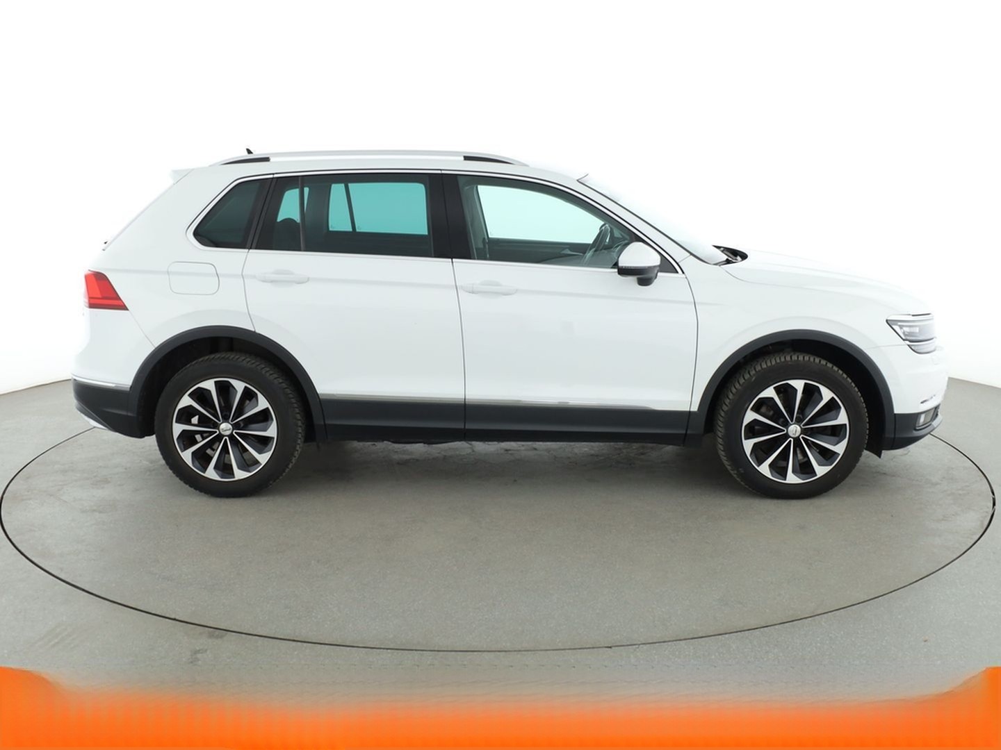 Volkswagen Tiguan 2.0 TSI Highline 4Motion BM Aut.*NAVI*VC* foto 27