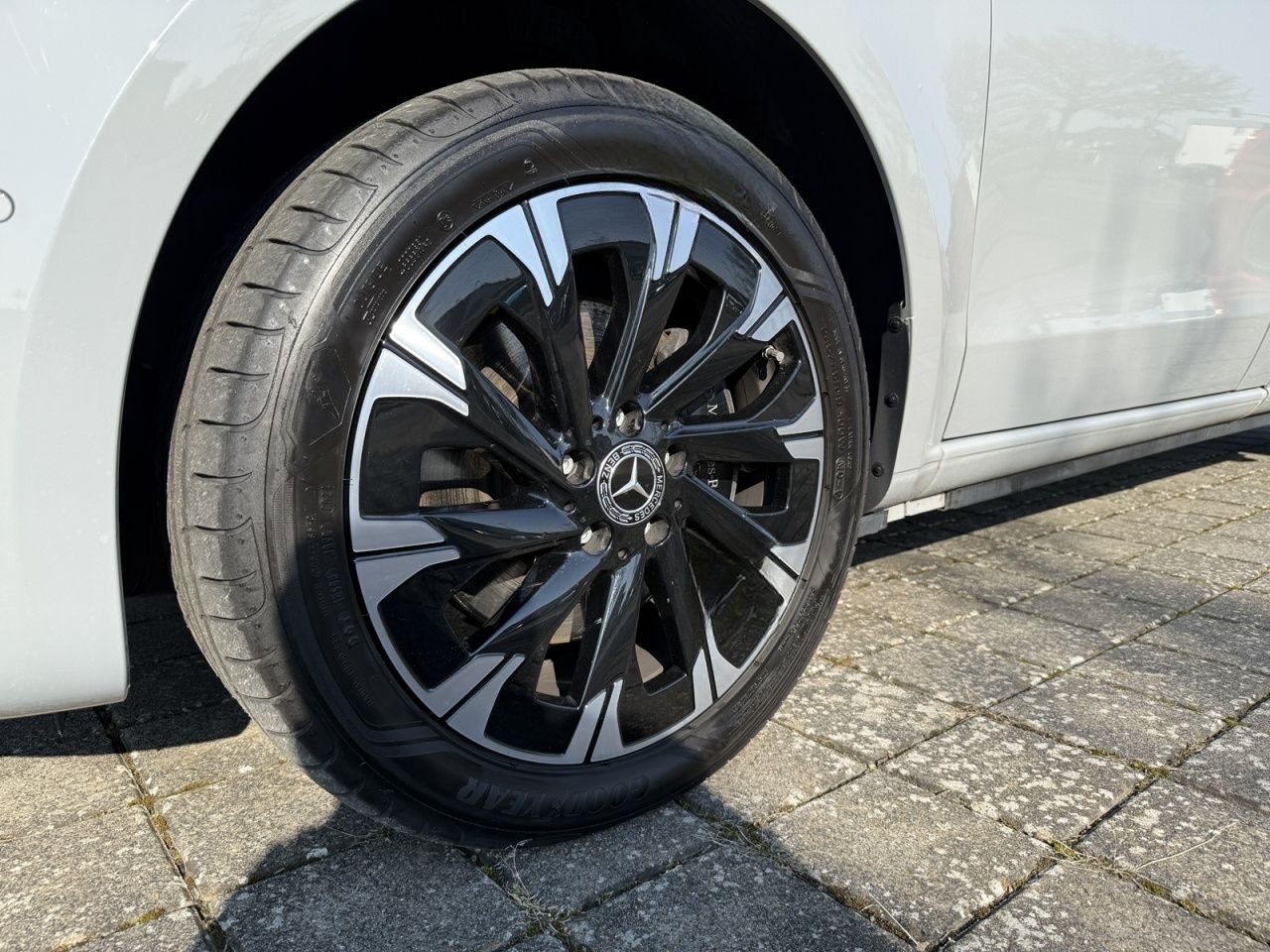 Mercedes-Benz V 300 d long 4x2 AVANTGARDE+BURM+TOTW+360+AHK foto 10