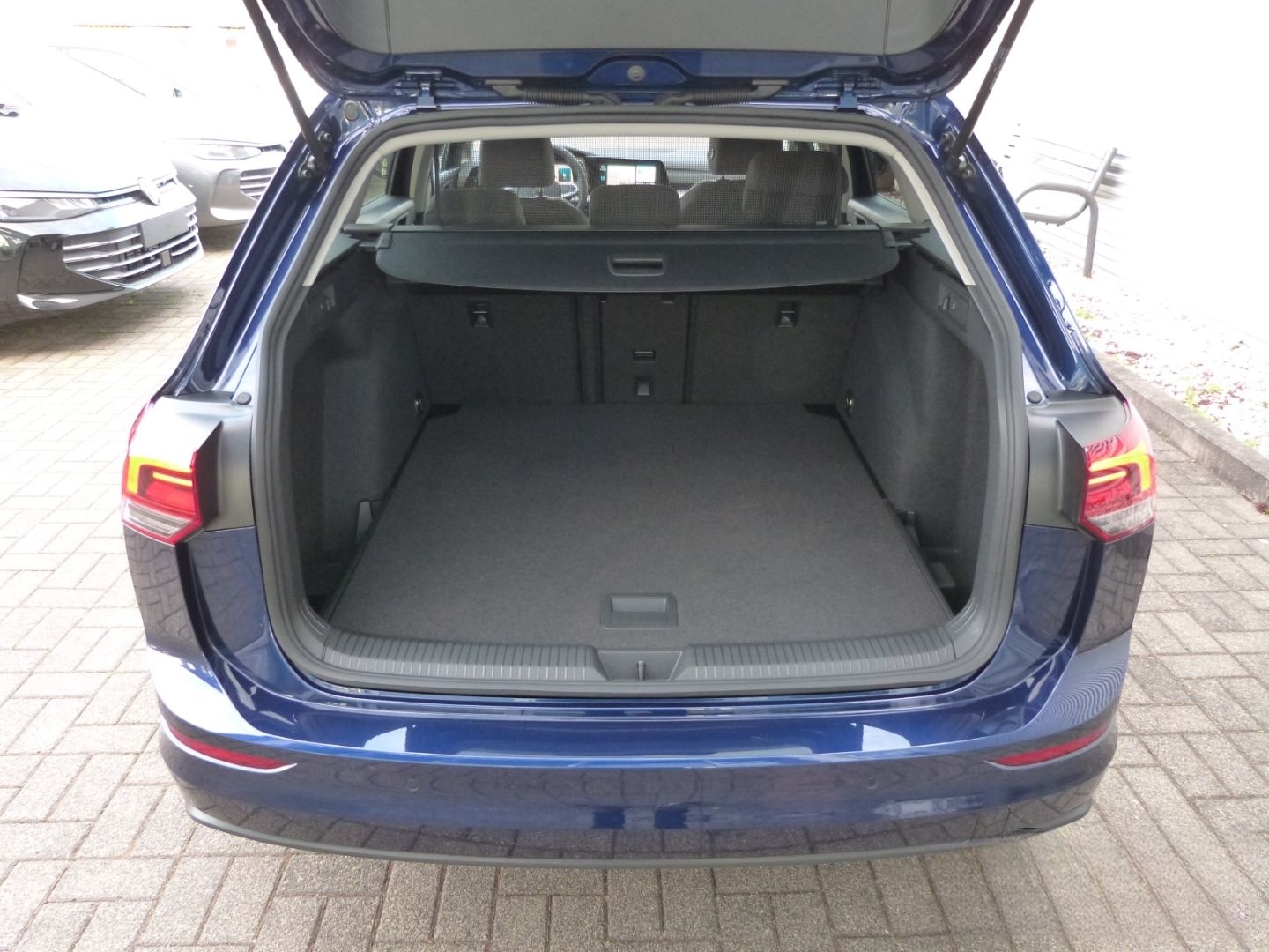 Volkswagen Golf Variant 1,5 eTSI DSG, Life,ACC,Standheizung foto 15