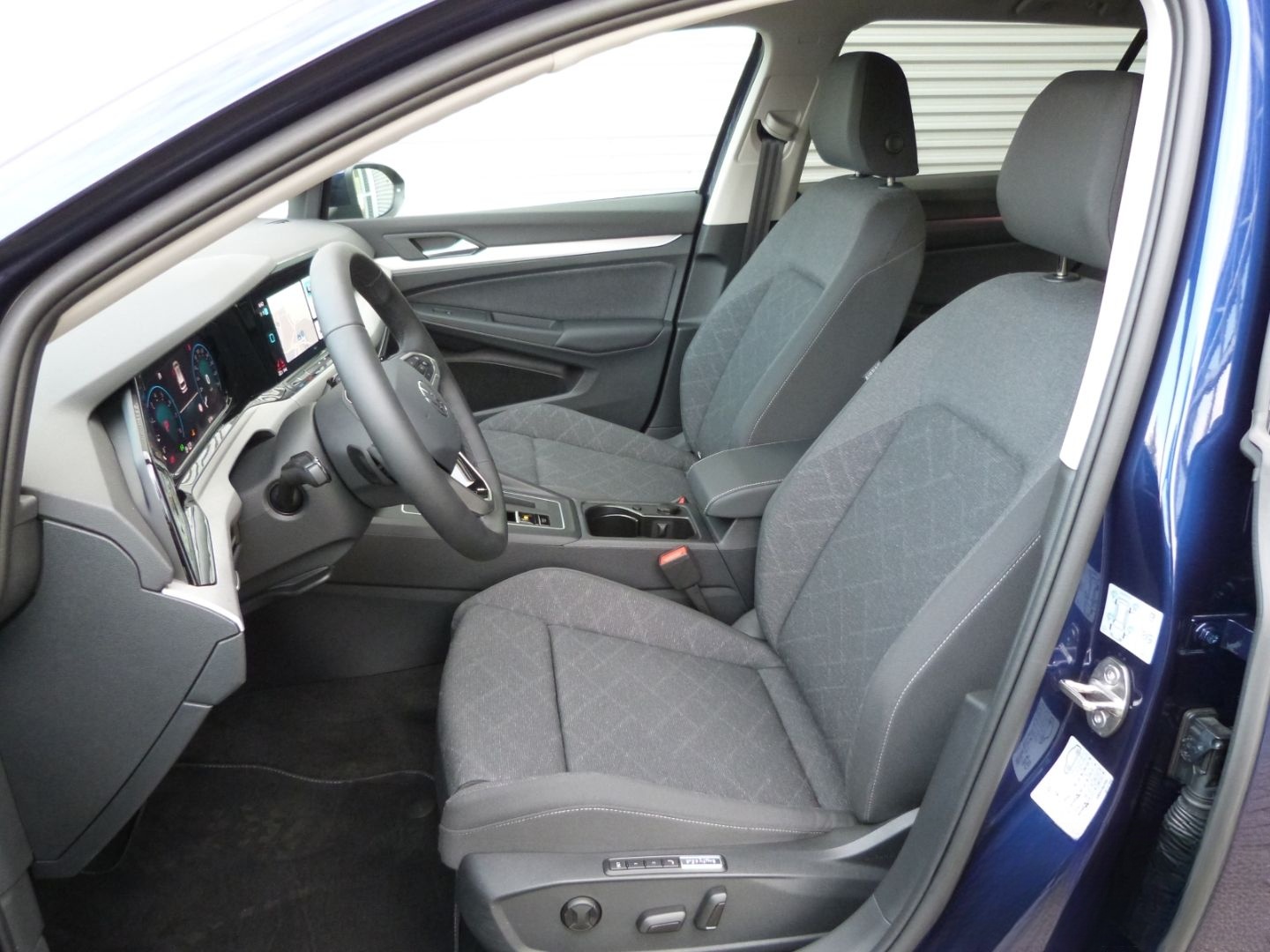 Volkswagen Golf Variant 1,5 eTSI DSG, Life,ACC,Standheizung foto 6