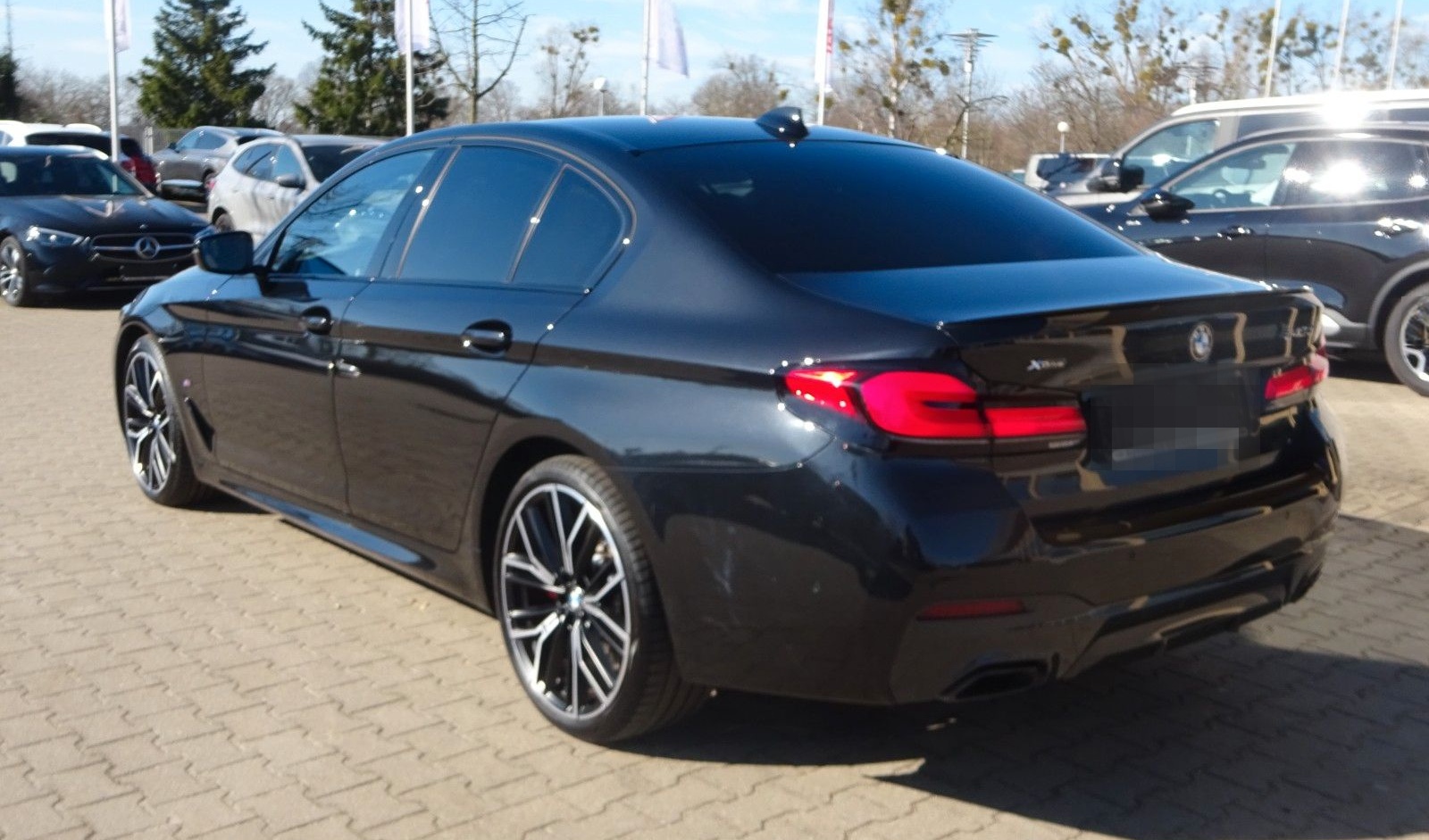 BMW 540 xDrive M Sport Laser SoftClose FondEntertain foto 3