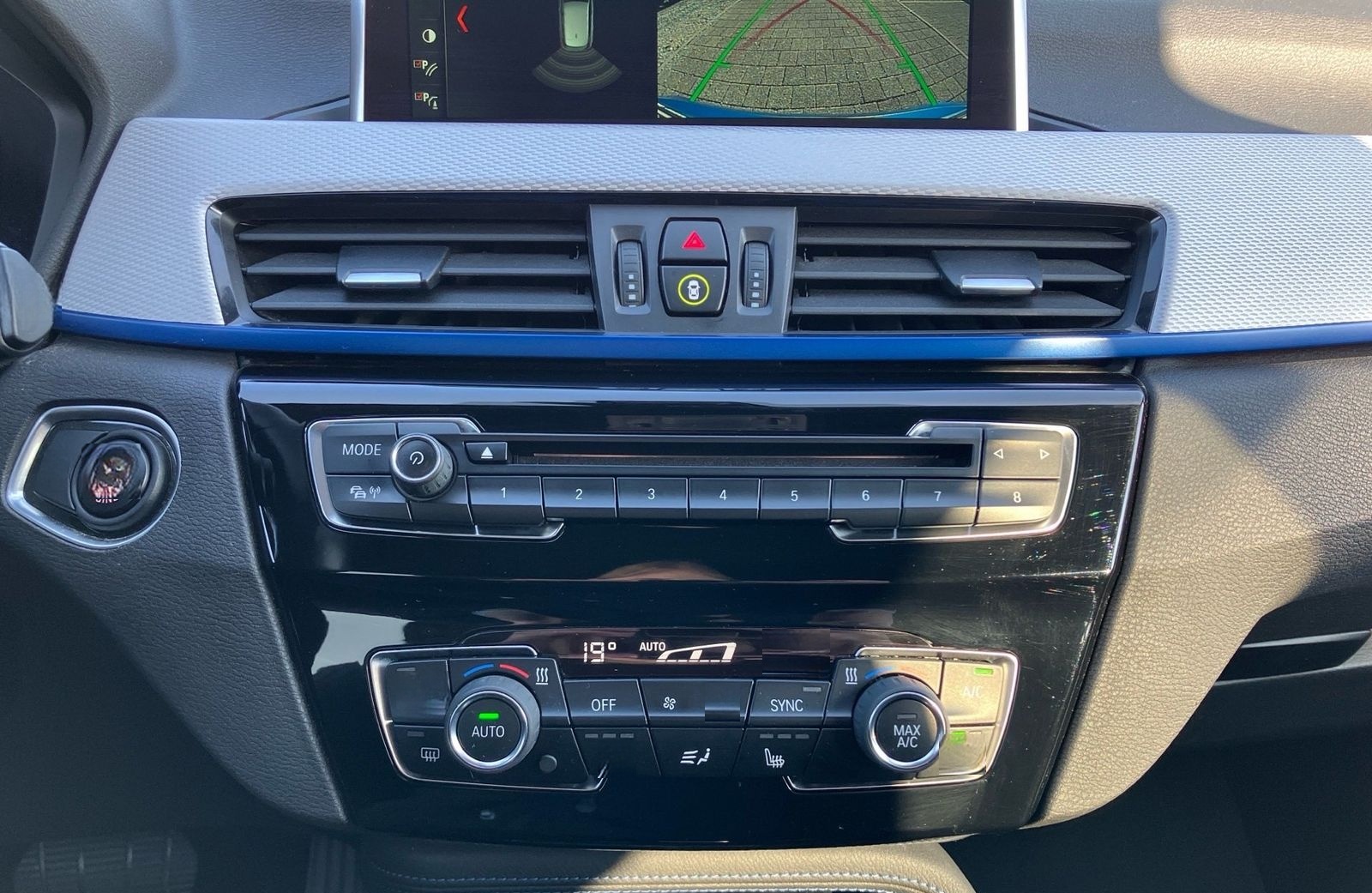 BMW X1 xDrive20d M Sport HUD Pano DA+ LED H/K AHK foto 13