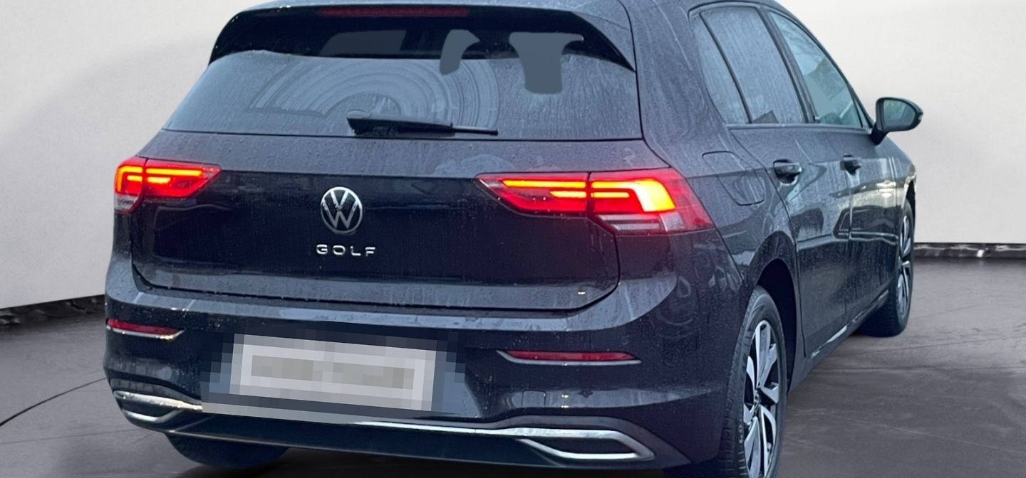 Volkswagen Golf 8 1.5 TSI Life LED/NAVI/PDC/APP/KEYLESS+++ foto 5