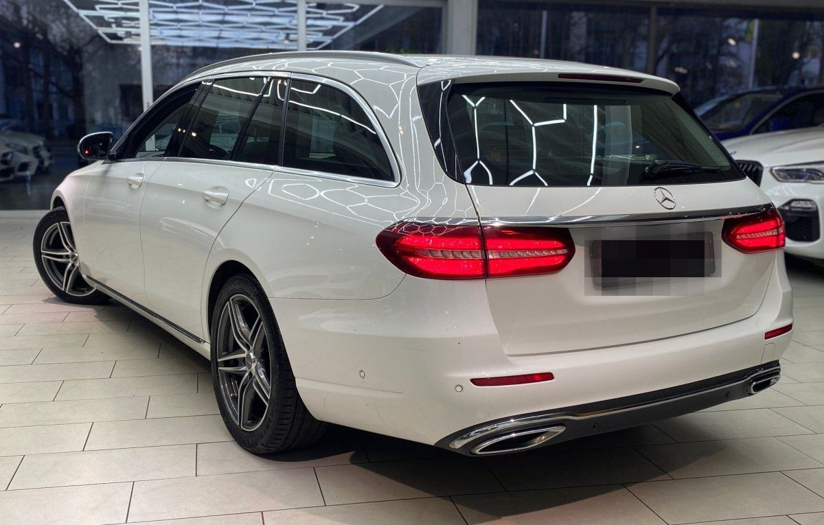 Mercedes-Benz E 220 T d Avantgarde Navi RueFaKa Ambiente LedLe foto 5