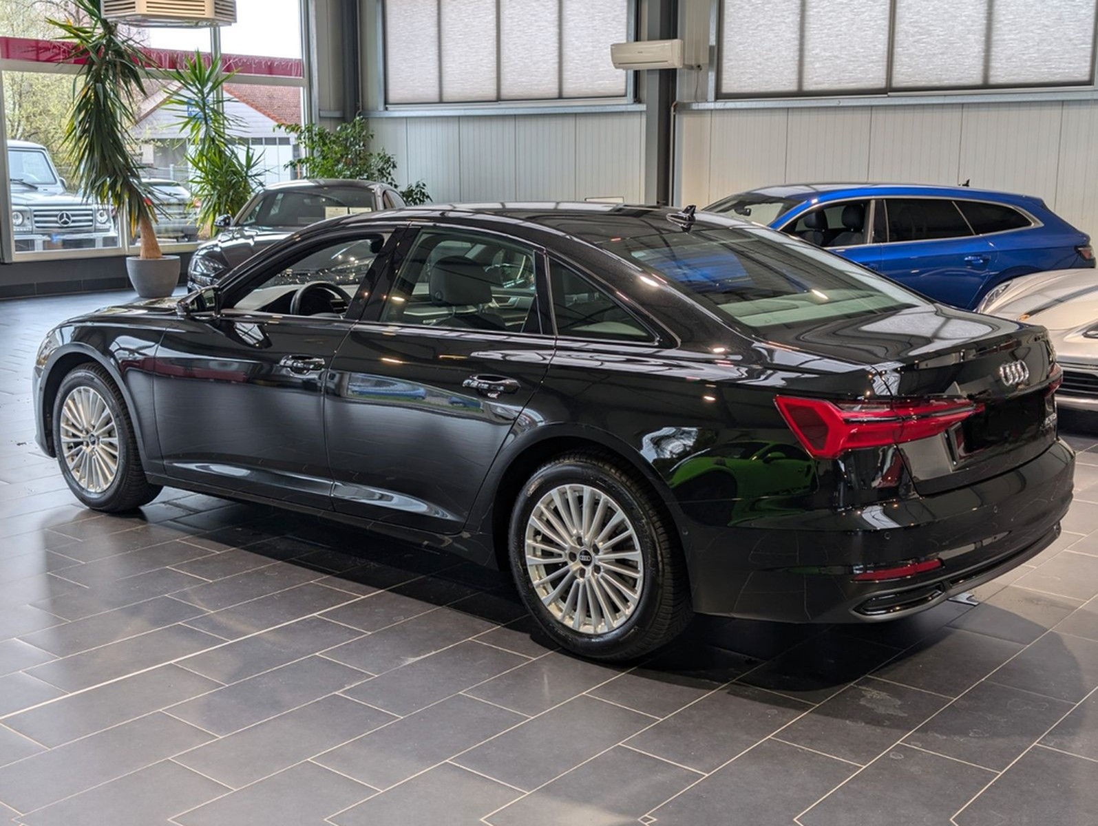 Audi A6 45 TFSI quattro S tronic design foto 2