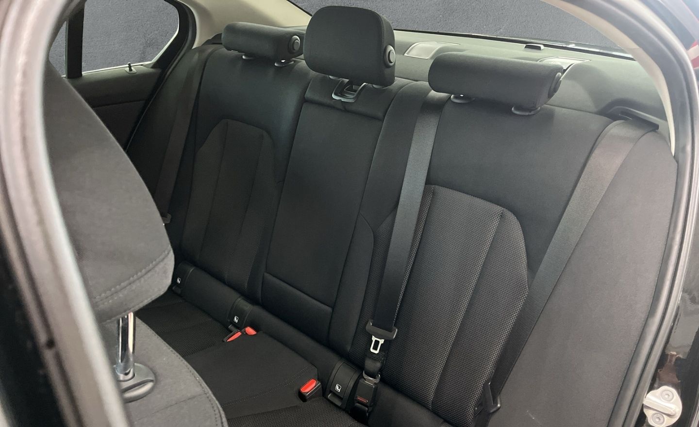 BMW 320 e Limo AUTOMATIK WIDSCREEN NAVI KAMERA LED P foto 13