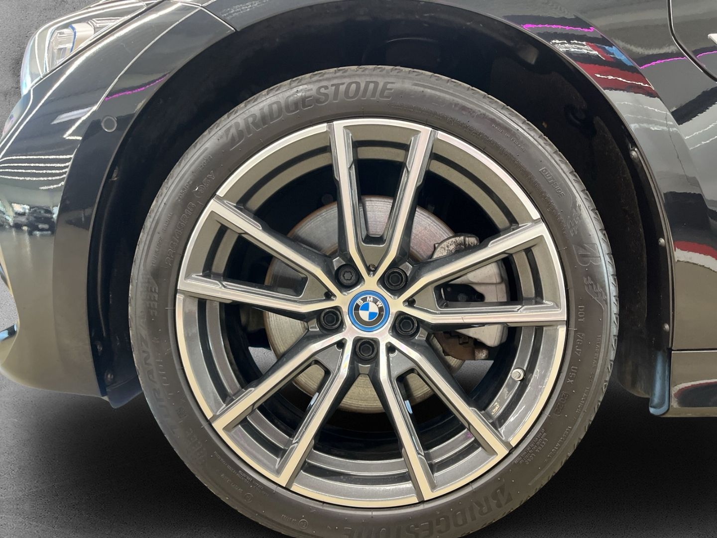 BMW 320 e Limo AUTOMATIK WIDSCREEN NAVI KAMERA LED P foto 7