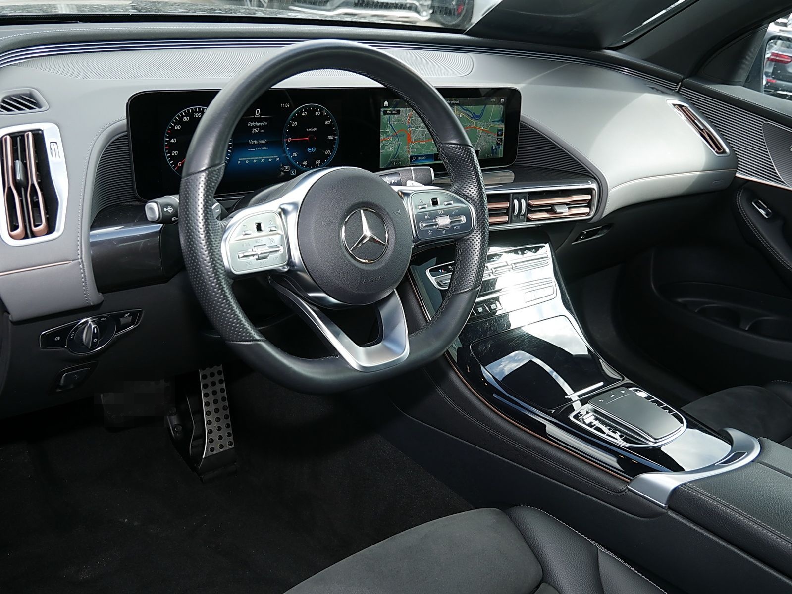Mercedes-Benz EQC 400 4MATIC AMG+MultiBeam+Ambiente+Kamera+DAB foto 9