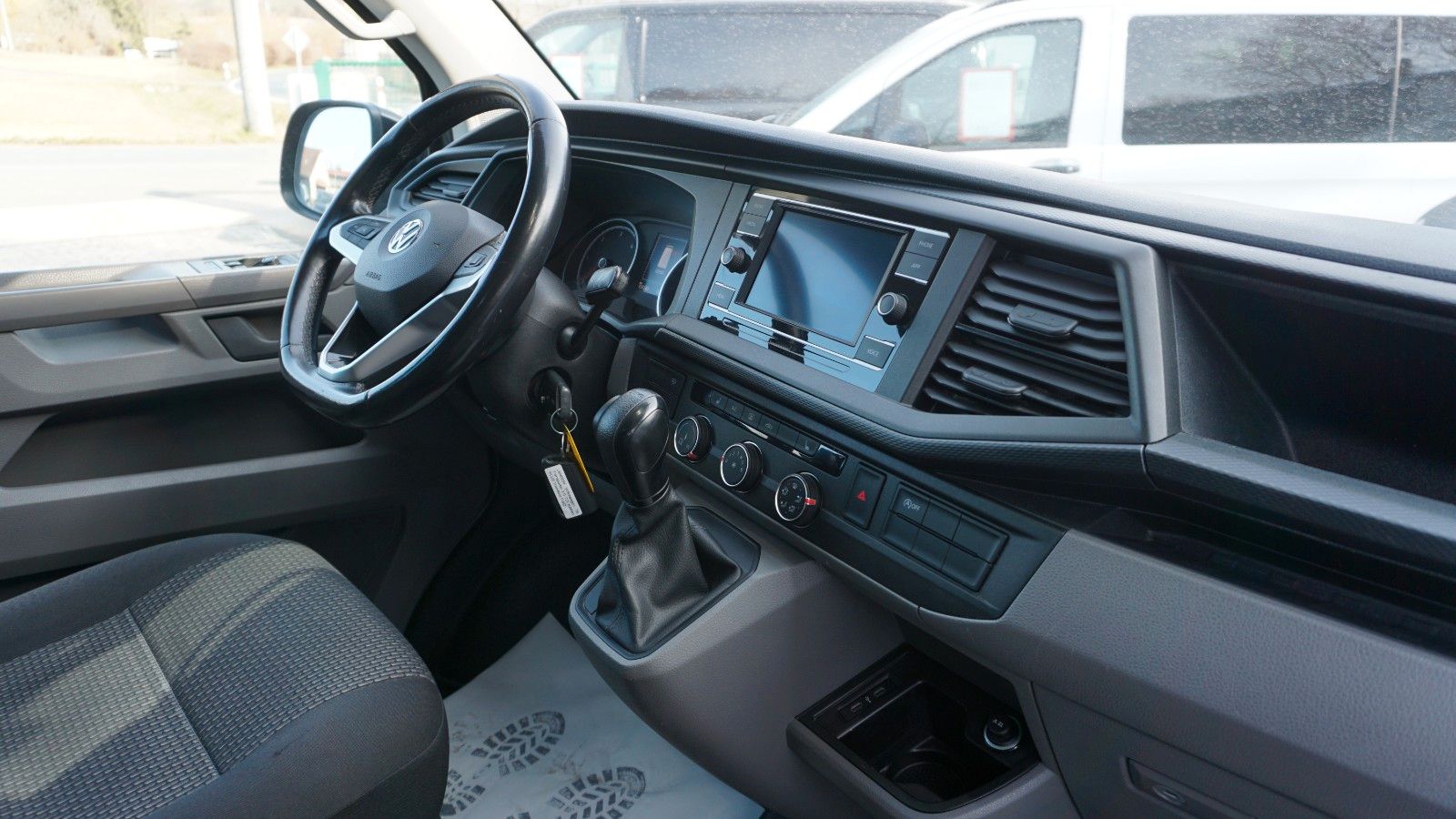 Volkswagen T6.1 Mixto Kasten PLUS DSG *5 Sitze*AHK*CarPlay* foto 11