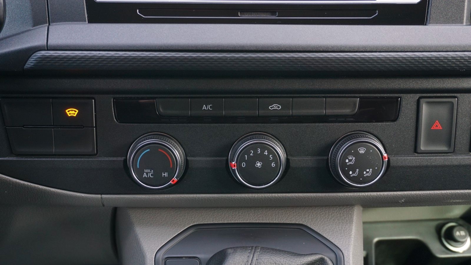 Volkswagen T6.1 Mixto Kasten PLUS DSG *5 Sitze*AHK*CarPlay* foto 14