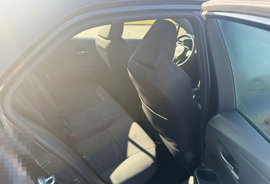 Toyota Corolla 1.8 Hybrid Business Edition foto 14